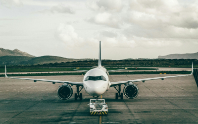 Aeroplane flying in clear sky representing Advanced Course in Airline and Airport Operations training online